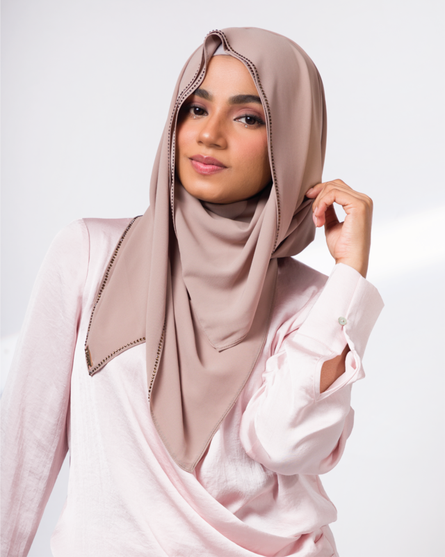 ELMAS - CHAMPAGNE DIAMOND